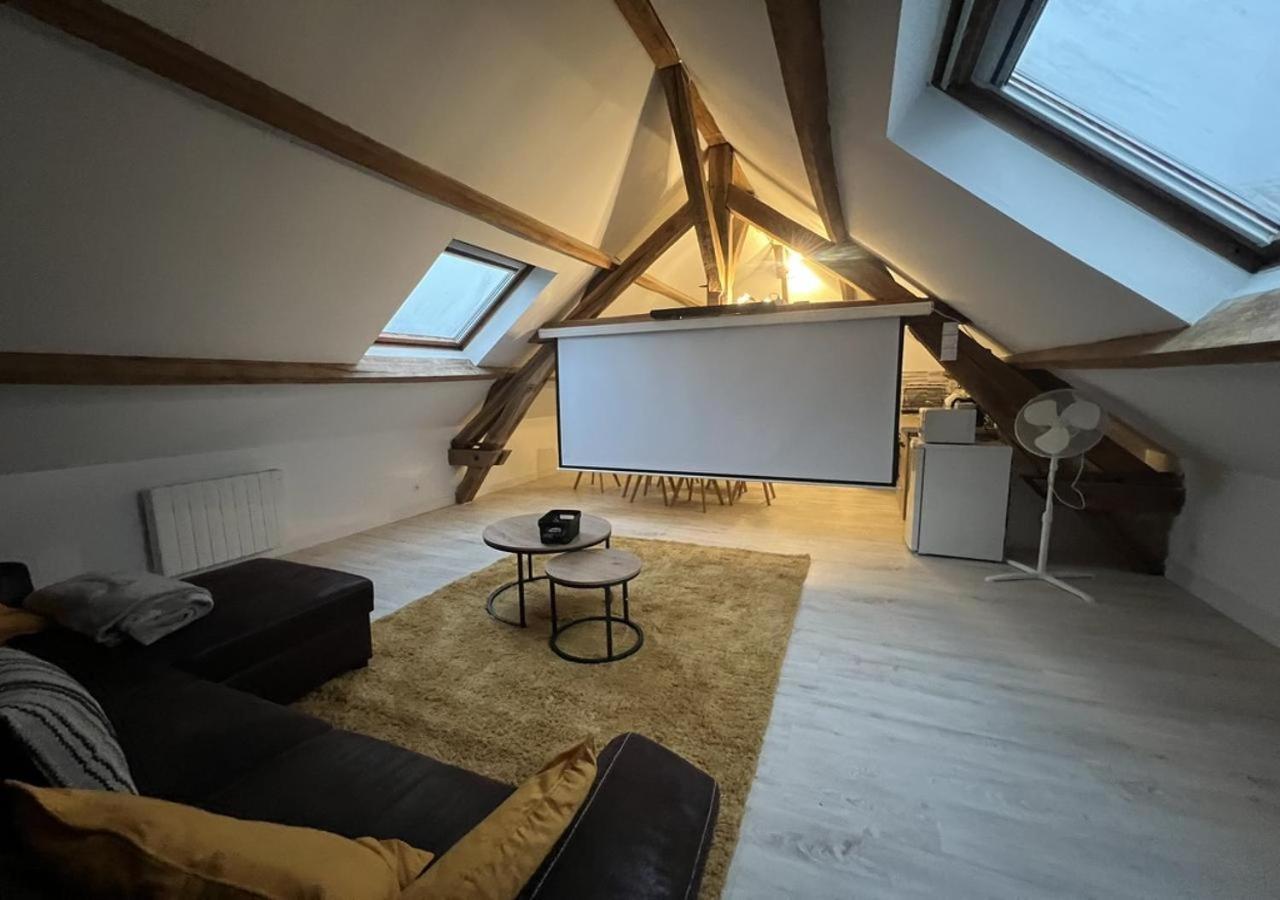 L Armurerie - Appartement Centre Ville De Sens Eksteriør bilde